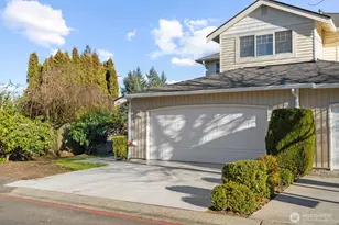 18704 109 Ln SE, Renton, WA 98055 - Photo 2