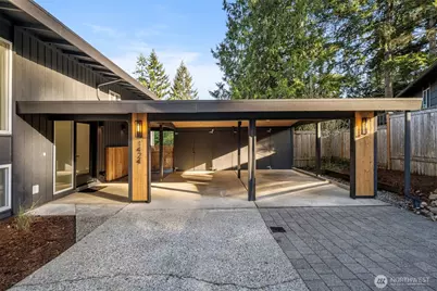 1424 150th Avenue SE, Bellevue, WA 98007 - Photo 2