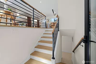 1424 150th Avenue SE, Bellevue, WA 98007 - Photo 4