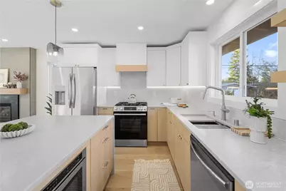 1424 150th Avenue SE, Bellevue, WA 98007 - Photo 12