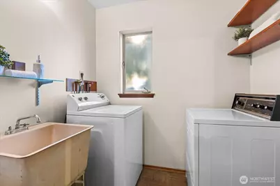 323 NW 202nd Street, Shoreline, WA 98177 - Photo 24