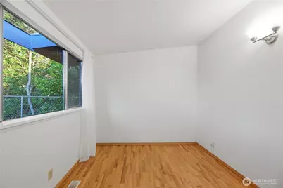 9004 NE 178th Street, Bothell, WA 98011 - Photo 22