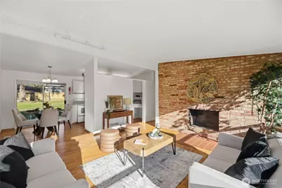 9004 NE 178th Street, Bothell, WA 98011 - Photo 2