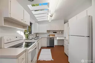 9004 NE 178th St, Bothell, WA 98011 - Photo 14