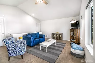 18184 Capet Zalsiluce Road, La Conner, WA 98257 - Photo 14