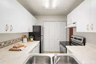 2520 S 317th St, Federal Way, WA 98003 - Photo 4