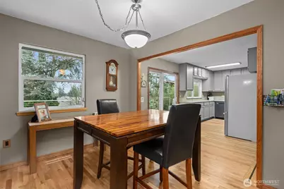 4901 66th Avenue W, University Place, WA 98467 - Photo 6