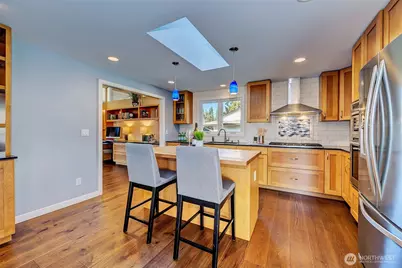 1419 179th Place NE, Bellevue, WA 98008 - Photo 10