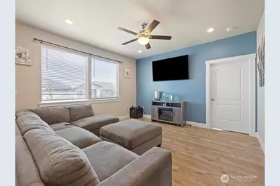 1105 E Olympia Street E, Othello, WA 99344 - Photo 2