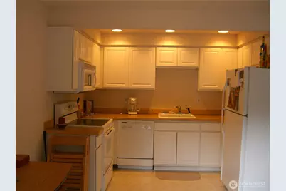 13820 SE Newport Way, Bellevue, WA 98006 - Photo 20