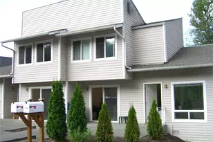 13820 SE Newport Way, Bellevue, WA 98006 - Photo 1