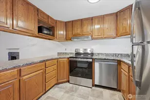 22107 66th Ave W, Mountlake Terrace, WA 98043 - Photo 4