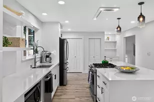 21401 SE 16th Pl, Sammamish, WA 98074 - Photo 12