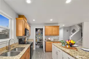 1315 E 30th St, Tacoma, WA 98404 - Photo 8