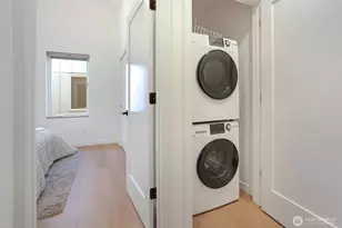 10344 Wallingford Ave N, Seattle, WA 98133 - Photo 26