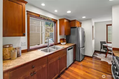 734 N 92nd Street #A, Seattle, WA 98103 - Photo 6