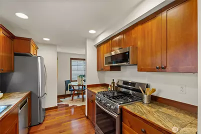 734 N 92nd Street #A, Seattle, WA 98103 - Photo 10