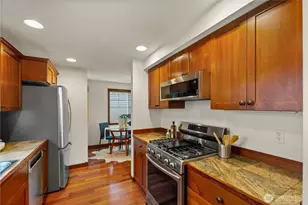 734 N 92nd St, Seattle, WA 98103 - Photo 10