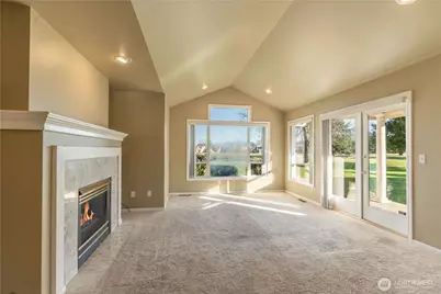 102 W Maberry Street #D, Lynden, WA 98264 - Photo 4