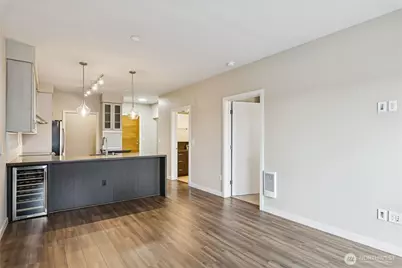 1760 NW 56th Street #310, Seattle, WA 98107 - Photo 8
