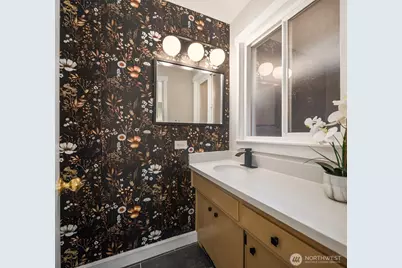 119 N 84th Street, Seattle, WA 98103 - Photo 12