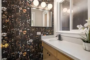 119 N 84th St, Seattle, WA 98103 - Photo 12