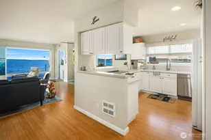 1402 Alki Ave SW, Seattle, WA 98116 - Photo 16