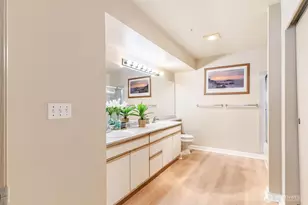 11130 SE 208th St, Kent, WA 98031 - Photo 10