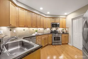 8500 Main St, Edmonds, WA 98026 - Photo 10