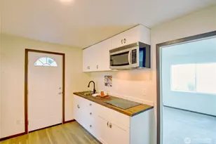 8739 F and S Grade Rd, Sedro Woolley, WA 98284 - Photo 18