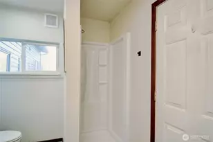 8739 F and S Grade Rd, Sedro Woolley, WA 98284 - Photo 12