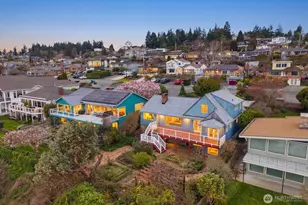 12249 Shorewood Dr SW, Burien, WA 98146 - Photo 2