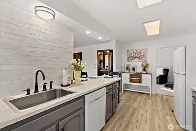 1655 Wheaton Street, Raymond, WA 98577 - Photo 8