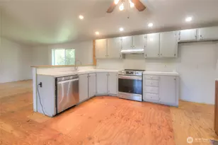 38 Central Ln, Aberdeen, WA 98520 - Photo 8