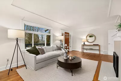 2568 28th Avenue W, Seattle, WA 98199 - Photo 4