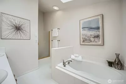 14 Lakewood Oaks Drive SW, Lakewood, WA 98499 - Photo 18