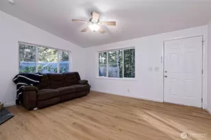 91 N Wigeon Pl, Hoodsport, WA 98584 - Photo 6