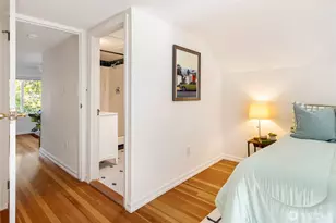 9716 Dayton Ave N, Seattle, WA 98103 - Photo 16