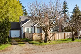 9716 Dayton Ave N, Seattle, WA 98103 - Photo 30