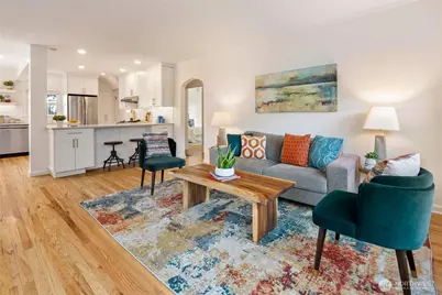 9716 Dayton Avenue N, Seattle, WA 98103 - Photo 6