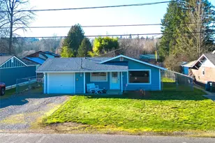 1018 13th St SW, Puyallup, WA 98371 - Photo 2