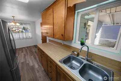 1018 13th Street SW, Puyallup, WA 98371 - Photo 10