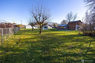 1018 13th St SW, Puyallup, WA 98371 - Photo 26