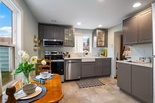 922 5th St NW, Puyallup, WA 98371 - Photo 10