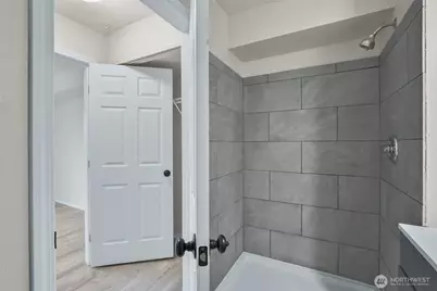 10240 Bridgeport Way SW, Lakewood, WA 98499 - Photo 10