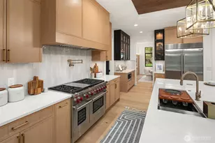 16408 NE 10th Pl, Bellevue, WA 98008 - Photo 16