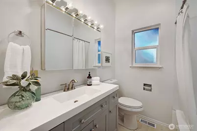 17035 12th Avenue NE, Shoreline, WA 98155 - Photo 22