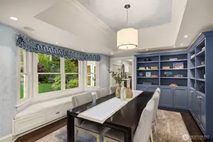 2042 77th Ave NE, Medina, WA 98039 - Photo 8