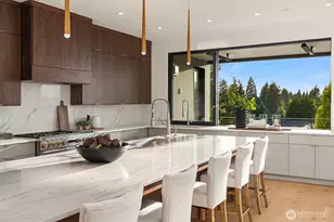 1032 89th Ave NE, Bellevue, WA 98004 - Photo 4