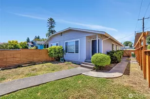 10201 17th Ave SW, Seattle, WA 98146 - Photo 2